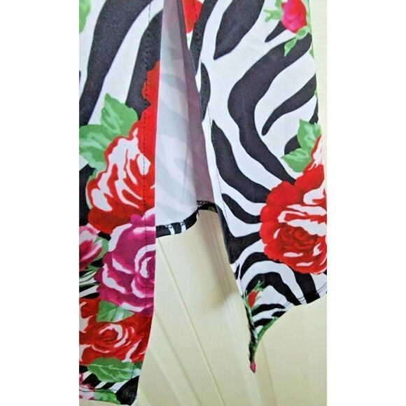 Slinky Brand PL Red & Pink Roses Shirt Bell Sleeves Size PL Non Wrinkle Striped. - Picture 6 of 6